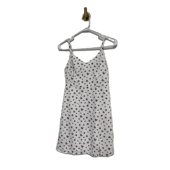 Hollister White mini dress with Purple Floral Pattern Size S - Picture 3 of 11